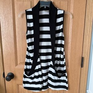 Pretty Good Black and White Striped Open Vest